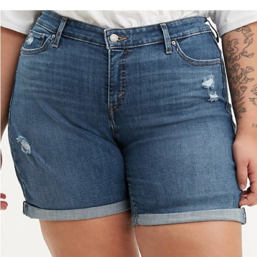 Levi Strauss Women’s Plus Size Shorts
